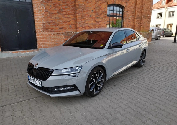 Skoda Superb cena 135000 przebieg: 147000, rok produkcji 2022 z Orneta małe 704